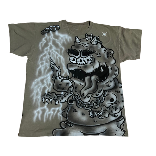 Kaiju tee